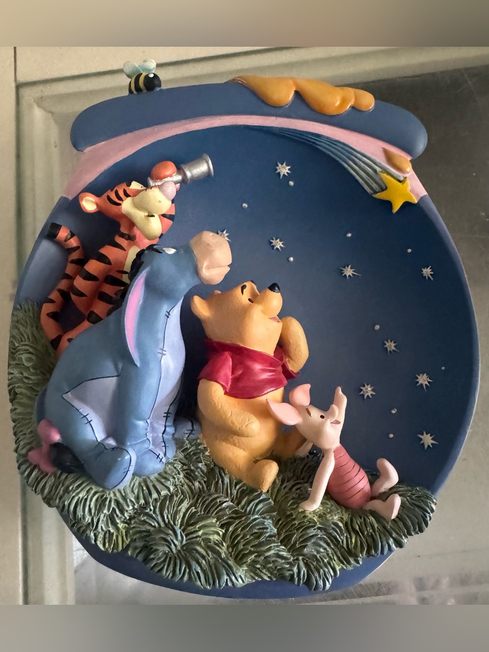 Disney Winnie the Pooh wall hanger